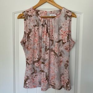 Printed Pleat Neck Sleeveless Top